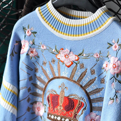 Load image into Gallery viewer, Runway Luxury Winter Knitting Pullovers Women&#39;s High Quality Floral Crown Embroidery Casual Loose Blue Sweater C-127
