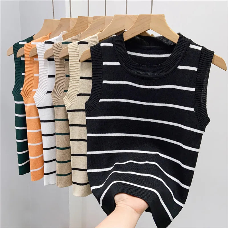 New 2024 Vintage Basic Bottoming Striped Patchwork Knit Vest Women Autumn Winter Elegant Sleeveless Slim Short Tank Tops Fashion