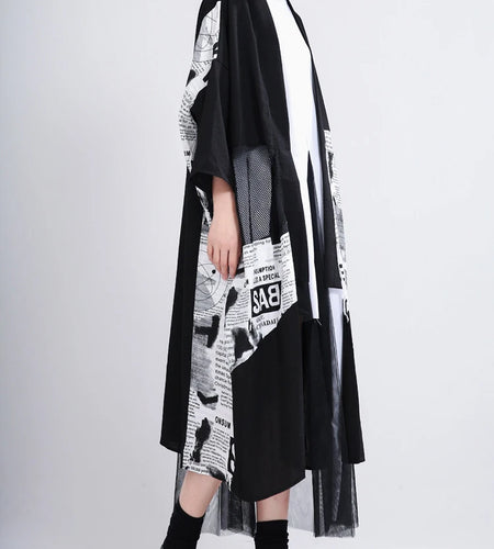 Women Blakck Mesh Pattern Printed Big Size Trench New V-collar Long Sleeve Loose Fit Windbreaker Fashion Spring 2025 1T056