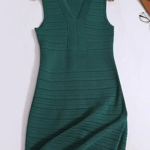 Load image into Gallery viewer, Summer New Black White Temperament Slim V Neck Pleated Mini Dress French Women Green Elegant Sleeveless Knit Short Dress Fashion
