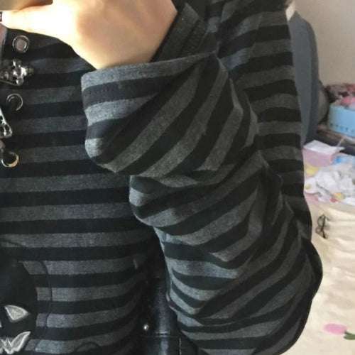 Load image into Gallery viewer, Stripe Grunge T-shirt Women Harajuku Vintage Punk Skull Print Tops Casual Y2k Aesthetic Streetwear Loose Gothic Bandage Tshirts
