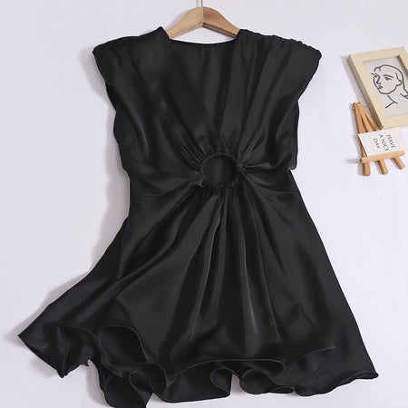 Women Black V-neck Hollow Sleeveless Ruffles Pleated Tank Tops Summer Elegant Pullover Vest Versatile Simplicity Ladies Fashion