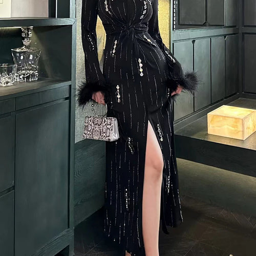 Load image into Gallery viewer, Slimming Spliced Bead Lusurious Dresses for Women V Neck Long Sleeves Tunic Split Patchwork Feathers Dress Female
