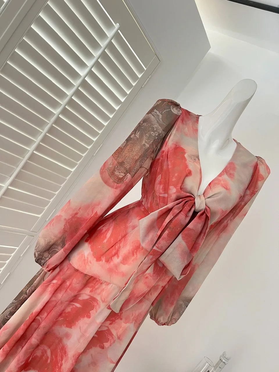 Spring French Fashion Vintage Red Print Elegant V Neck Bow Bandage Party Dress Women Long Sleeves Festival Dress Bohemian Trendy