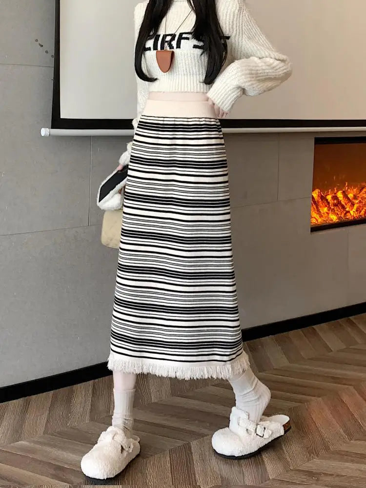 Vintage Women Black Beige Striped Tassel Elegant High Waist Party Long Skirt 2024 Autumn Winter Straight Wrap Hip Knitted Skirts