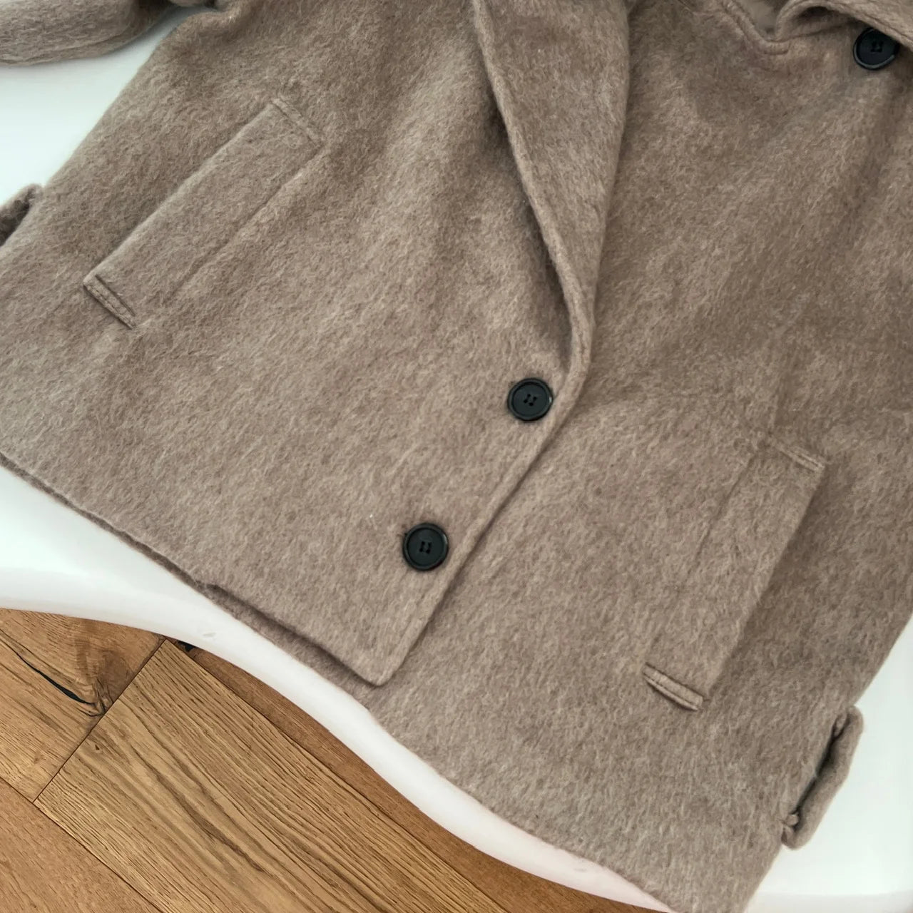 Korean Brown Vacation Loose Short Woolen Coat Women 2024 Autumn Winter Fashion Button Bandage Jacket Streetwear Casual Popular