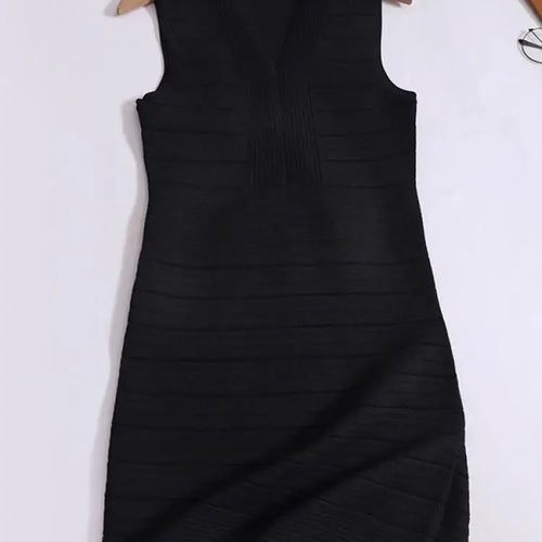 Load image into Gallery viewer, Summer New Black White Temperament Slim V Neck Pleated Mini Dress French Women Green Elegant Sleeveless Knit Short Dress Fashion
