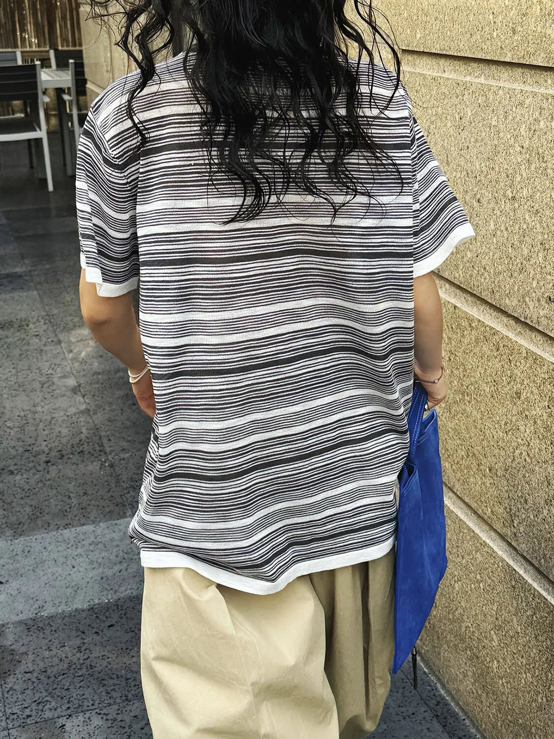 Women Black Coffee Striped Thin Knitting T-shirt New Round Neck Short Sleeve Fashion Tide Spring Summer 2025 1DJ1529