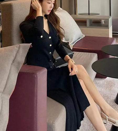 French Fashion Women Black Single Breasted Elegant V Neck Festival Knit Dress Autumn Long Sleeve Slim Fishtail Dress Ladies Chic