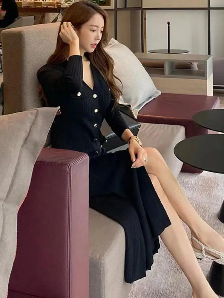 French Fashion Women Black Single Breasted Elegant V Neck Festival Knit Dress Autumn Long Sleeve Slim Fishtail Dress Ladies Chic