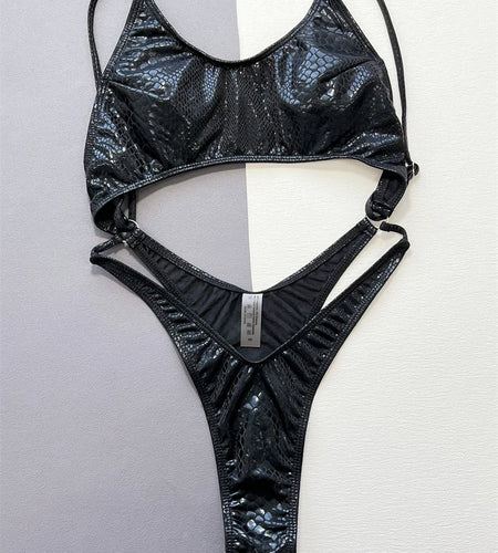 Black Hollow Out One Piece Swimsuit 2024 Sexy Swimwear for Women Brazilian Bathing Suit Cut Out Monokini