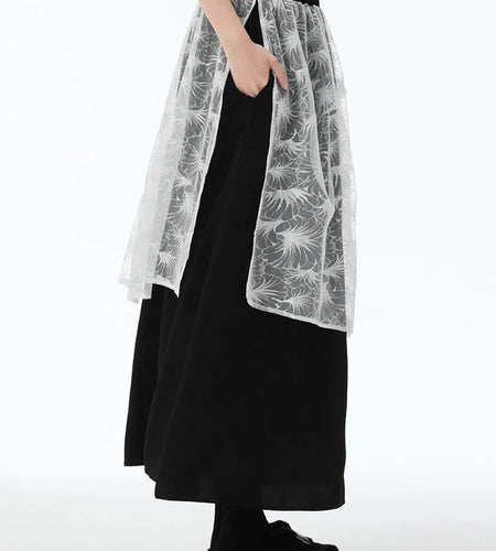 High Elastic Waist Black Lace Spliced Irregular A-line Half-body Skirt Women Fashion Tide New Spring Autumn 2025 1DJ1251