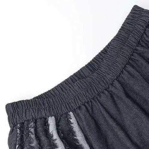 Load image into Gallery viewer, High Elastic Waist Black Burr Striped Irregular A-line Half-body Skirt Women Fashion Tide New Spring Autumn 2025 1DH5351
