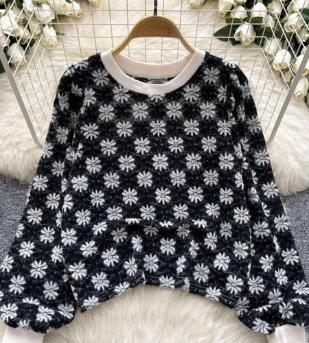 Korean Women's Flower Patchwork Round Neck Hollow Out Crochet Short Sweater Autumn New Long Sleeve Pullover Top Popular Clothing