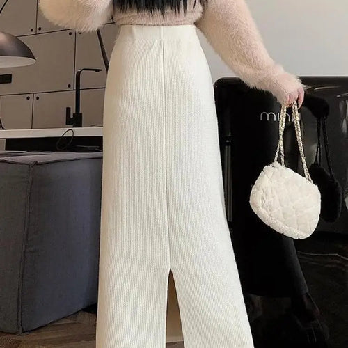 Load image into Gallery viewer, Korean Fashion Solid Velvet Elegant High Waist Festival Long Skirt Autumn Winter Women Slim Straight Knitted Half Skirt 2024 New
