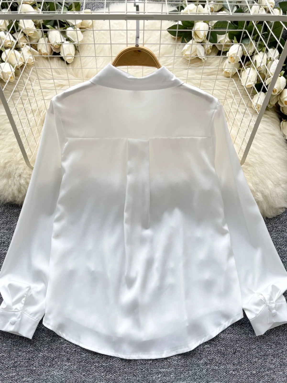 French Retro White Bead Sequin Single Breasted Long Sleeved Women's Shirt Autumn 2024 New Black Embroidered Flower Blouses Tops
