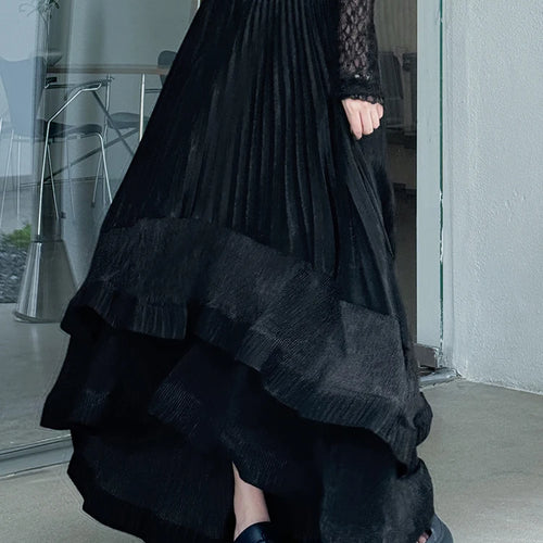 Load image into Gallery viewer, High Elastic Waist Black Irregular Pleated Elegant A-line Half-body Skirt Women Fashion New Spring Autumn 2025 1DJ0692
