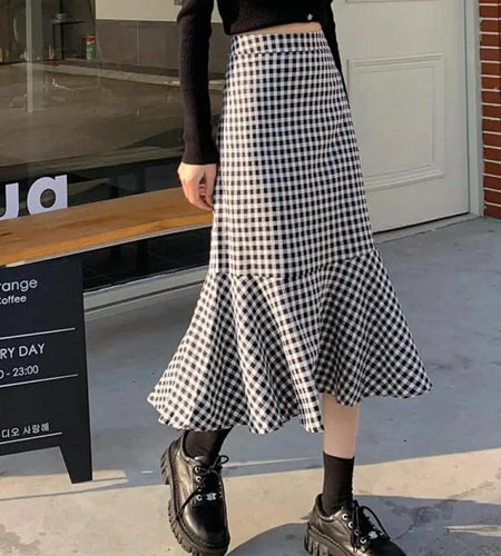 2023 New Spring Summer Women Skirt High Quality Black White Plaid Mermaid Skirt Elastic High Waist Slim Versatile Midi Skirts