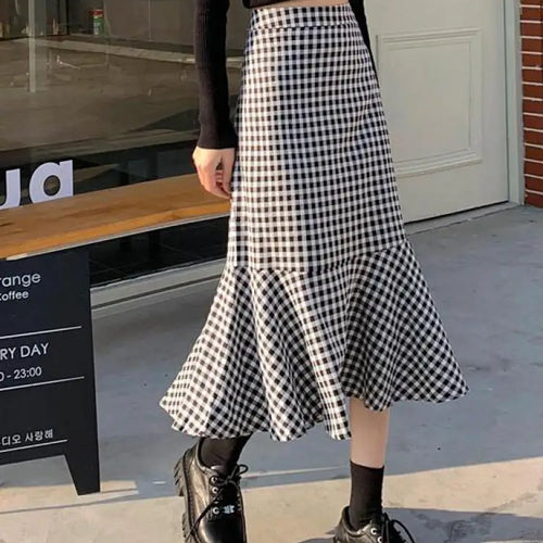 Load image into Gallery viewer, 2023 New Spring Summer Women Skirt High Quality Black White Plaid Mermaid Skirt Elastic High Waist Slim Versatile Midi Skirts
