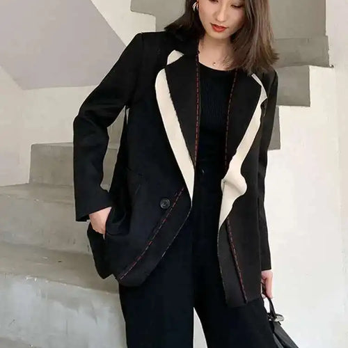 Load image into Gallery viewer, Women Black Contrast Color Burr Blazer New Lapel Long Sleeve Loose Fit  Jacket Fashion Tide Spring Autumn 2025 1W519
