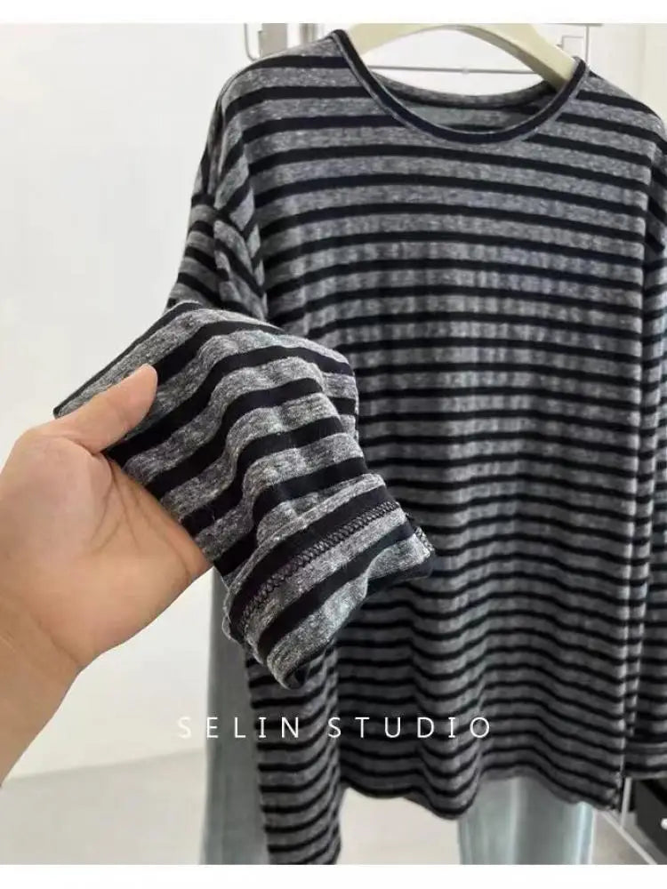 Korean Fashion 2024 Autumn Winter New Gray Striped Round Neck Short T Shirt Women Long Sleeve Holiday Pullover Tops Casual Trend