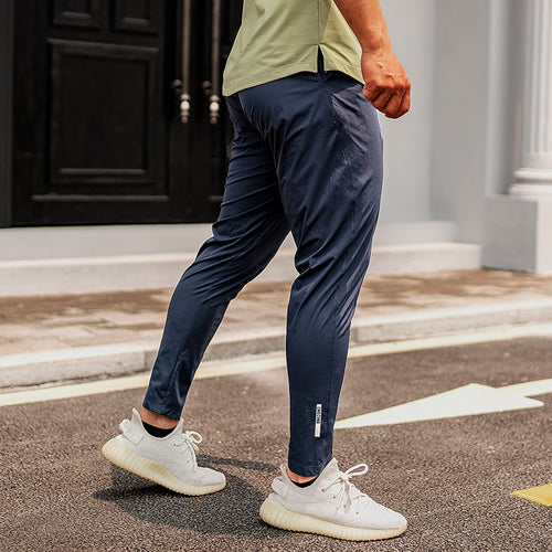 Load image into Gallery viewer, Men Sport Trousers with Pockets Running Workout Pants Quick Dry Training Jogger Sweatpants High Quality Fitness Bottoms
