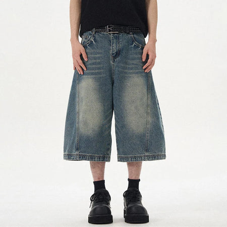 Men's Denim Shorts New Summer Washed Worn-out Design American Loose Straight Leg Cropped Pants Trendy Male Botooms 9W1694