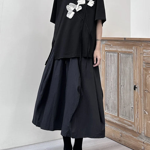 Load image into Gallery viewer, Women Black Flower Ruffles Big Size Irregular T-shirt New Round Neck Short Sleeve Fashion Tide Spring Summer 2025 1DF9643
