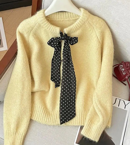 French Vintage Autumn Winter Beige Red Elegant Short Sweater Women's 2024 New Yellow Round Neck Bow Long Sleeved Knitted Tops