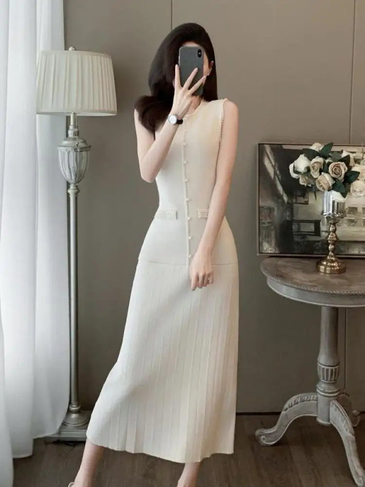 Korean Women's Black Knit Round Neck Sleeveless Office Lady Dress Summer Retro Fashion Beige Pearl Temperament Long Dress Trendy