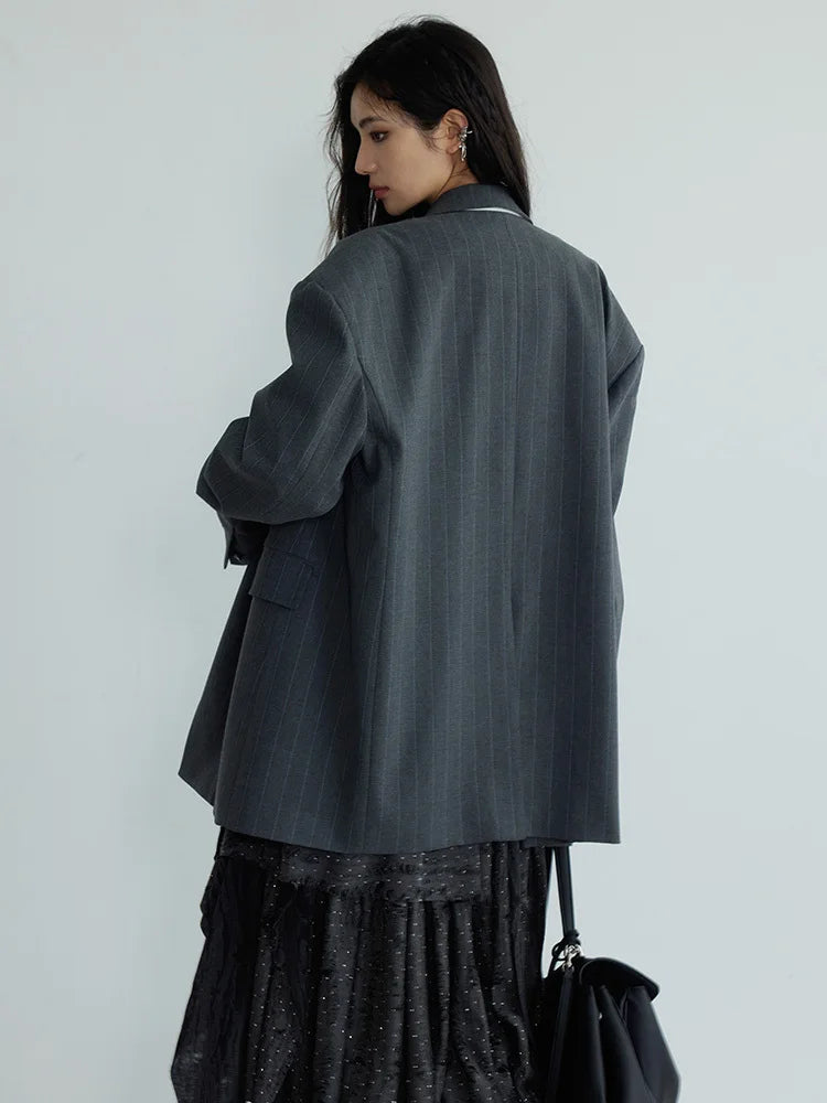 Women Gray Striped Shaped Big Size Elegant Blazer New Lapel Long Sleeve Jacket Fashion Tide Spring Autumn 2025 1DH7077