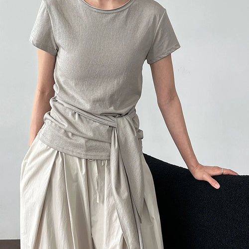 Load image into Gallery viewer, Women White Gray Waist Bandage Brief Elegant T-shirt New Round Neck Short Sleeve Fashion Tide Spring Summer 2025  1DJ1897
