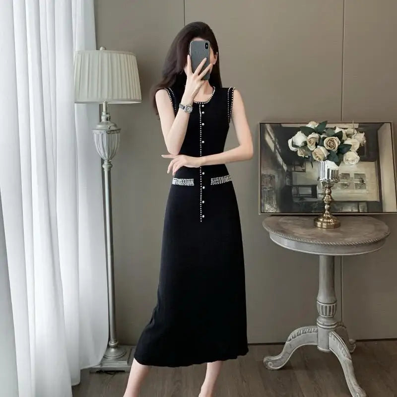 Korean Women's Black Knit Round Neck Sleeveless Office Lady Dress Summer Retro Fashion Beige Pearl Temperament Long Dress Trendy
