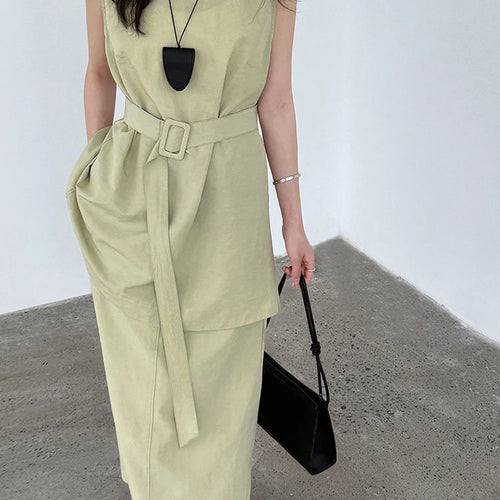 Load image into Gallery viewer, Green Belted Tank Top Half-body Skirt Two Pieces Suit New Round Neck Sleeveless Women Fashion Spring Autumn 2025 1DJ1111
