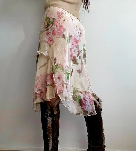 Vintage Floral Printed Asymmetric Hem Skirts Low Waist Slimming Holiday Mesh Summer Skirt Women Fashion Bottoms 2025