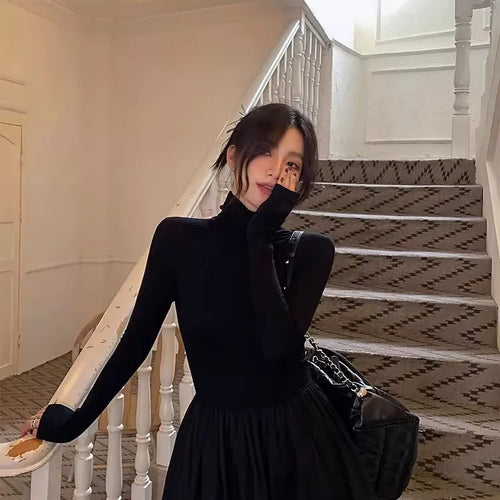 Load image into Gallery viewer, Women's New French Vintage Black Slim Temperament High-grade Temperament Knit Dress Autumn Winter Elegant Party Long Dress Trend
