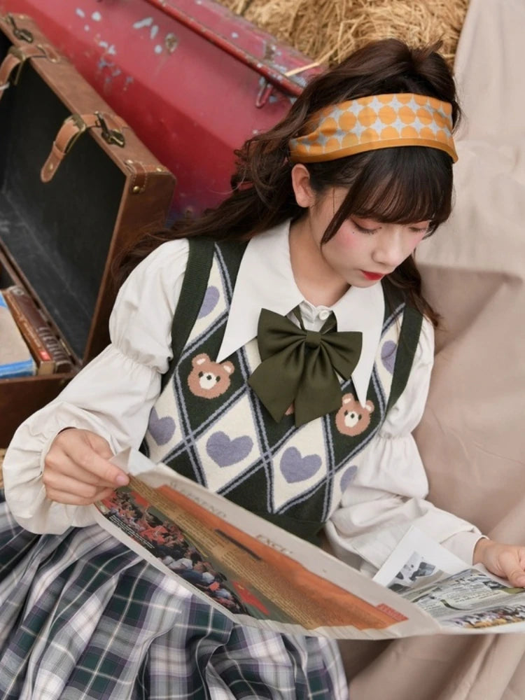 Kawaii Sweater Vest Bear Pri Sleeveless Casual Knitted Argyle Waistcoat 2025 Vintage Y2K Cropped Bandage Vests JK Tops
