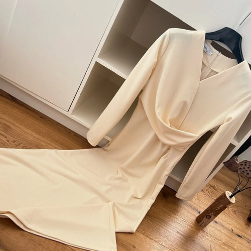 Load image into Gallery viewer, French Fashion Women's Beige V Neck Long Sleeve Dress 2024 Autumn New Black High Waist Wrapped Hip Pleated Fishtail Dress Simple
