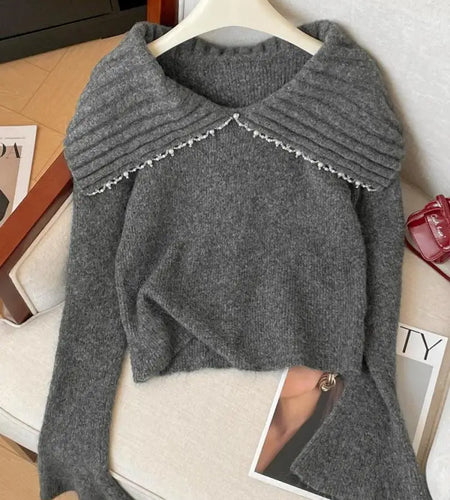French Fashion Autumn Winter Beige Pearl Elegant Short Sweater Women's 2024 New Grey Versatile Long Sleeved Knitted Tops Popular