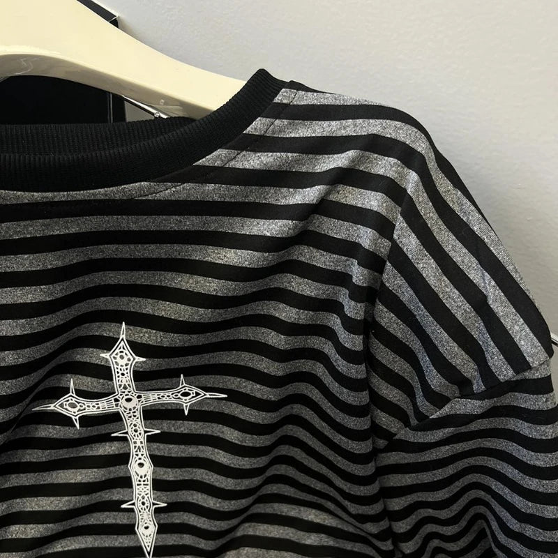 Women Streetwear Punk Stripe T-shirts Spring Y2k Aesthetic Crucifix Printing Casual Tops Oversize Vintage Grunge Trendy Tees
