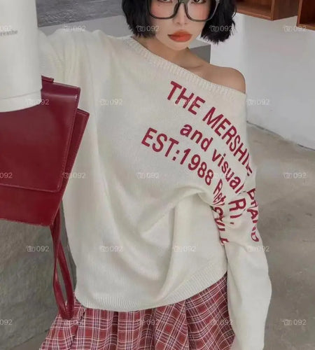 Korean Fashion Women Sloping Shoulder Letter Print Short Pullover Knitted Loose Sweater 2024 Autumn Winter Long Sleeve Tops Chic