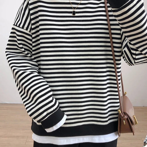 Load image into Gallery viewer, Loose Fake Two Piece Set Hoodies Ins Casual Chic Streetwear Pullovers Fashion Korean Striped Spell Color Women&#39;s Hoodies
