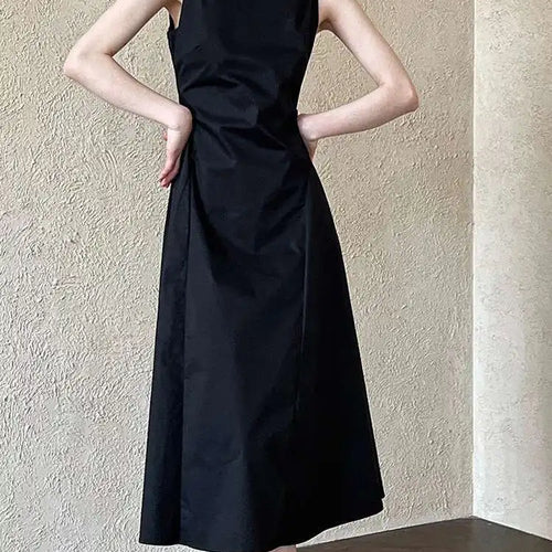 Load image into Gallery viewer, Women Black Pleated Elegant Pleated Long A-line Dress New Round Neck Sleeveless Fashion Tide Spring Summer 2025 1DH6117

