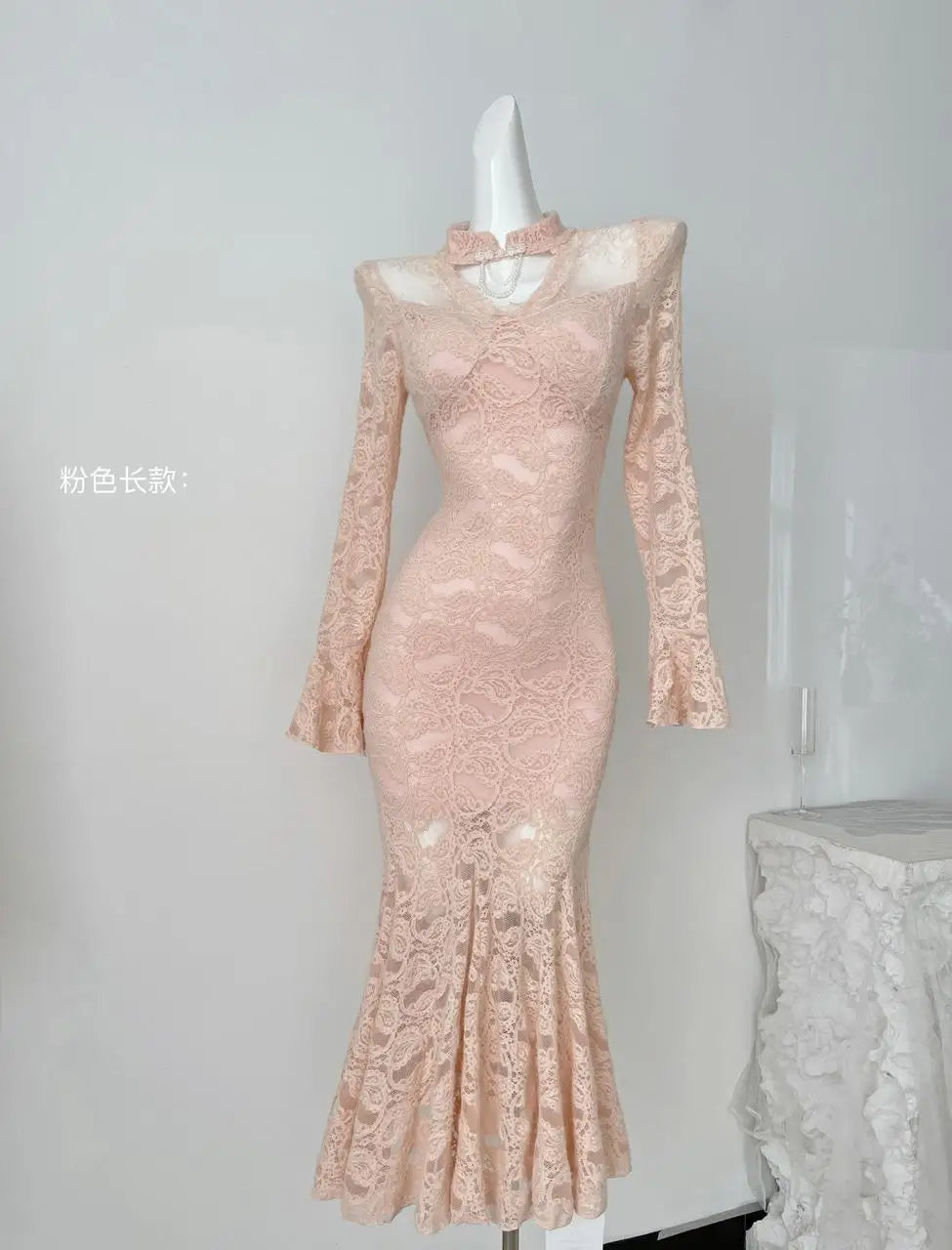 Autumn Chinese Style Black Lace Elegant Hollow Out Prom Gown Fishtail Dress Women Vintage Pink Long Sleeves Party Evening Dress