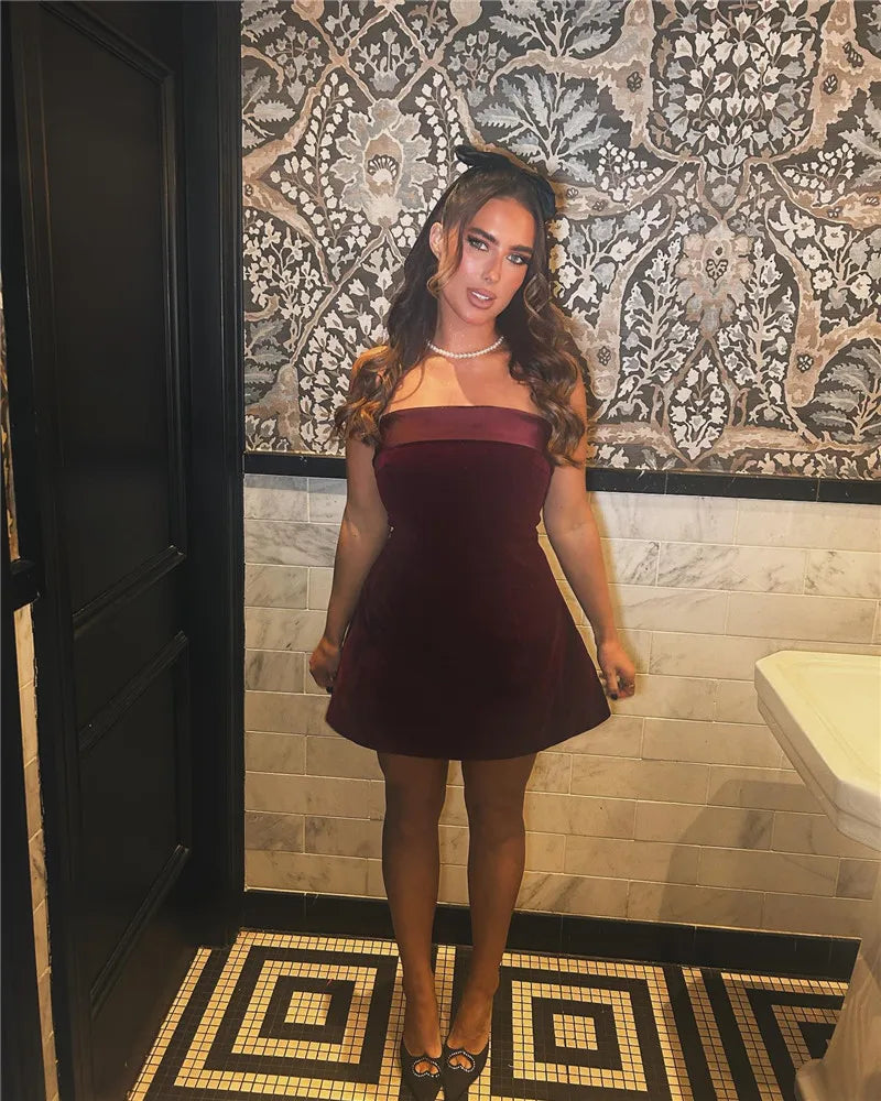 Strapless Backless Sexy Mini Dress Women Fashion With Zipper Off-shoulder Sleeveless A-line Bodycon Club Party Dress