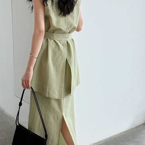 Load image into Gallery viewer, Green Belted Tank Top Half-body Skirt Two Pieces Suit New Round Neck Sleeveless Women Fashion Spring Autumn 2025 1DJ1111
