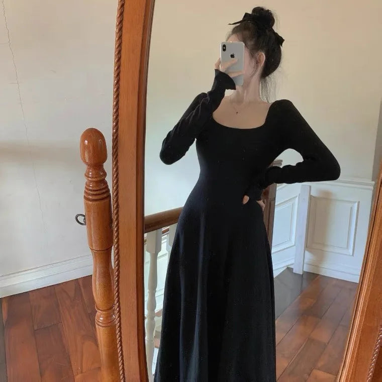 Korean Women's Retro Solid Square Neck Long Sleeve Knit Slim Pleated Dress Elegant Holiday Party Long Dress Autumn Chic