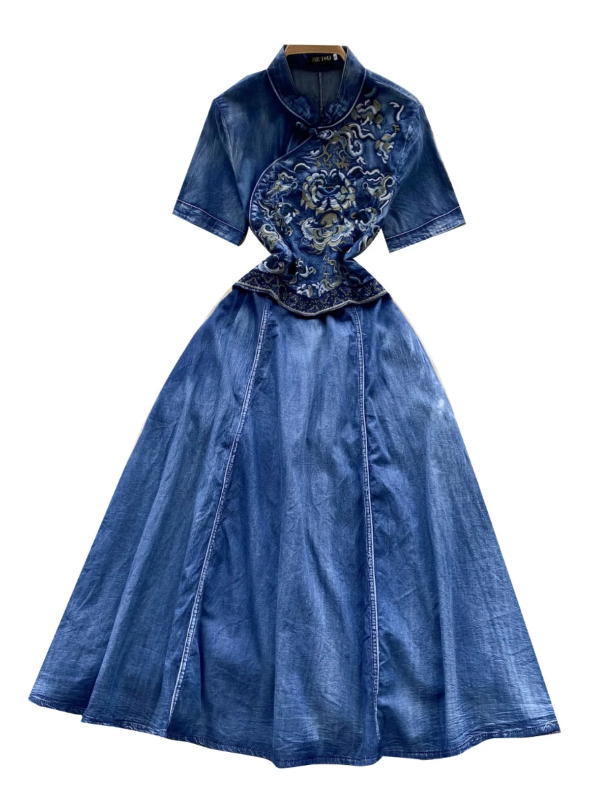 Vintage Chinese Style Summer Blue Embroidery Denim Long Dress Women Stand Neck Elegant Short Sleeve Festival Party Evening Dress