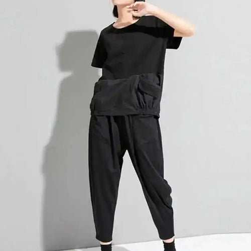 Load image into Gallery viewer, Women Black Big Size Irregular Spliced Pockets T-shirt New Round Neck Short Sleeve Fashion Tide Spring Summer 2025 1DD8085
