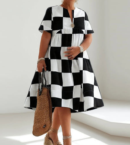 Women Plaid Midi Dresses 2025 Woman Loose Black White Contrast Color Appliques Deep V-Neck Pleated Party Dresses